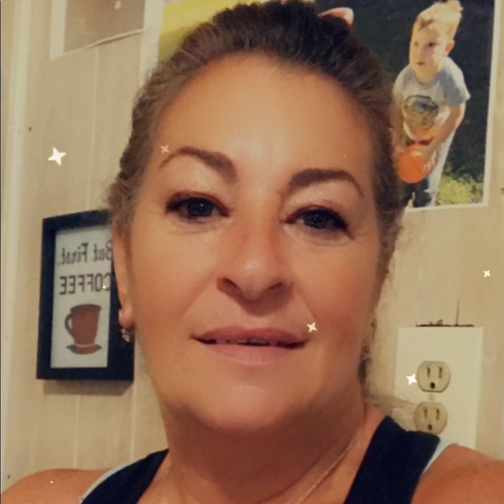 Meet your Posher, Denise